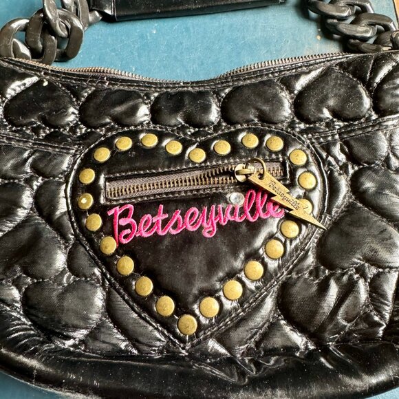 Vintage Betsey Johnson  black hearts purse (INTERNATIONAL WOMEN'S PRICE DROP) - Picture 6 of 10